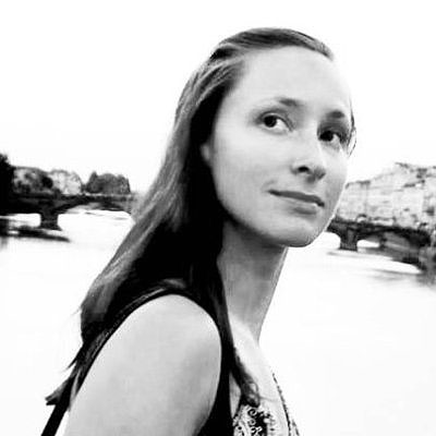 Kat headshot italy